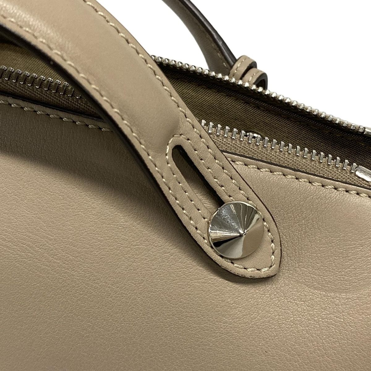 FENDI フェンディ