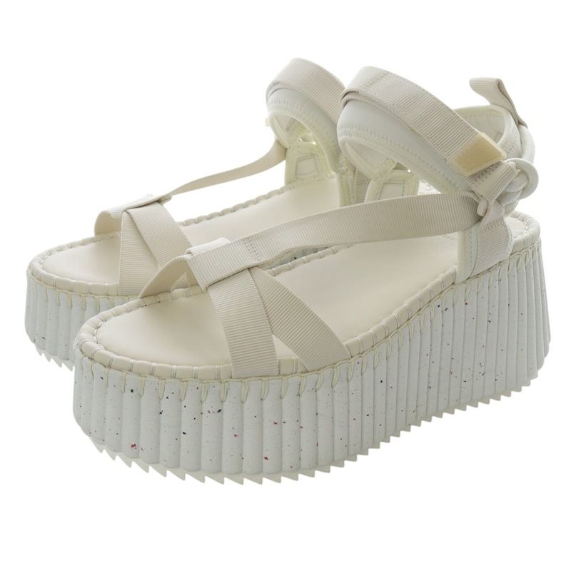 【美品】クロエ Woodyウェッジエスパドリーユ　ウエッジソール　厚底　白　ロゴ Woodyウェッジエスパドリーユ 黒 - Chloé