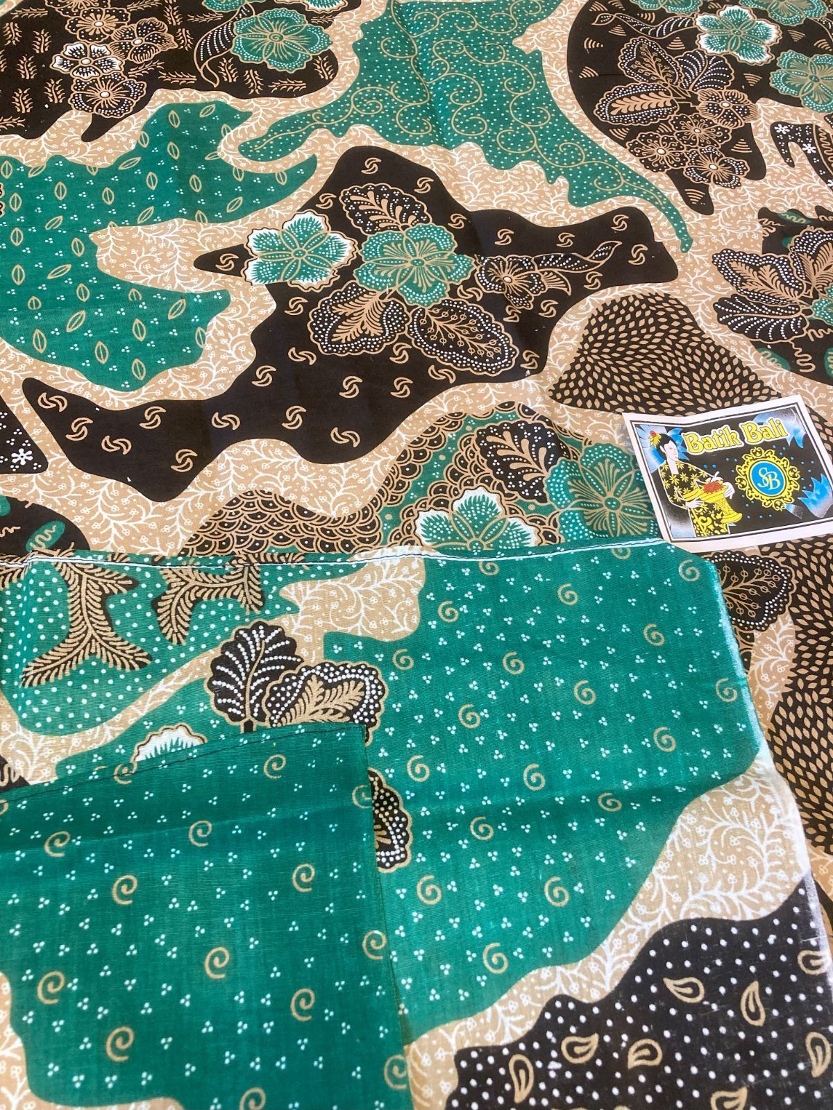 インドネシア、バリ島のバティック製造用スクリーンプリント（実物） バティック（ジャワ更紗・プリント・綿100%） (NRA941-17