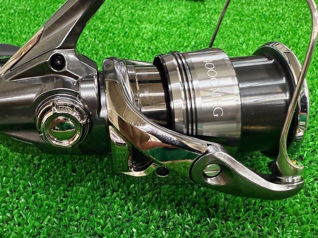 シマノ　24 ツインパワー　4000MHG 中古　機関良好　ヒラメ　シーバス青物 シマノ 24 ツインパワー 4000MHG 中古 機関良好 ヒラメ シーバス