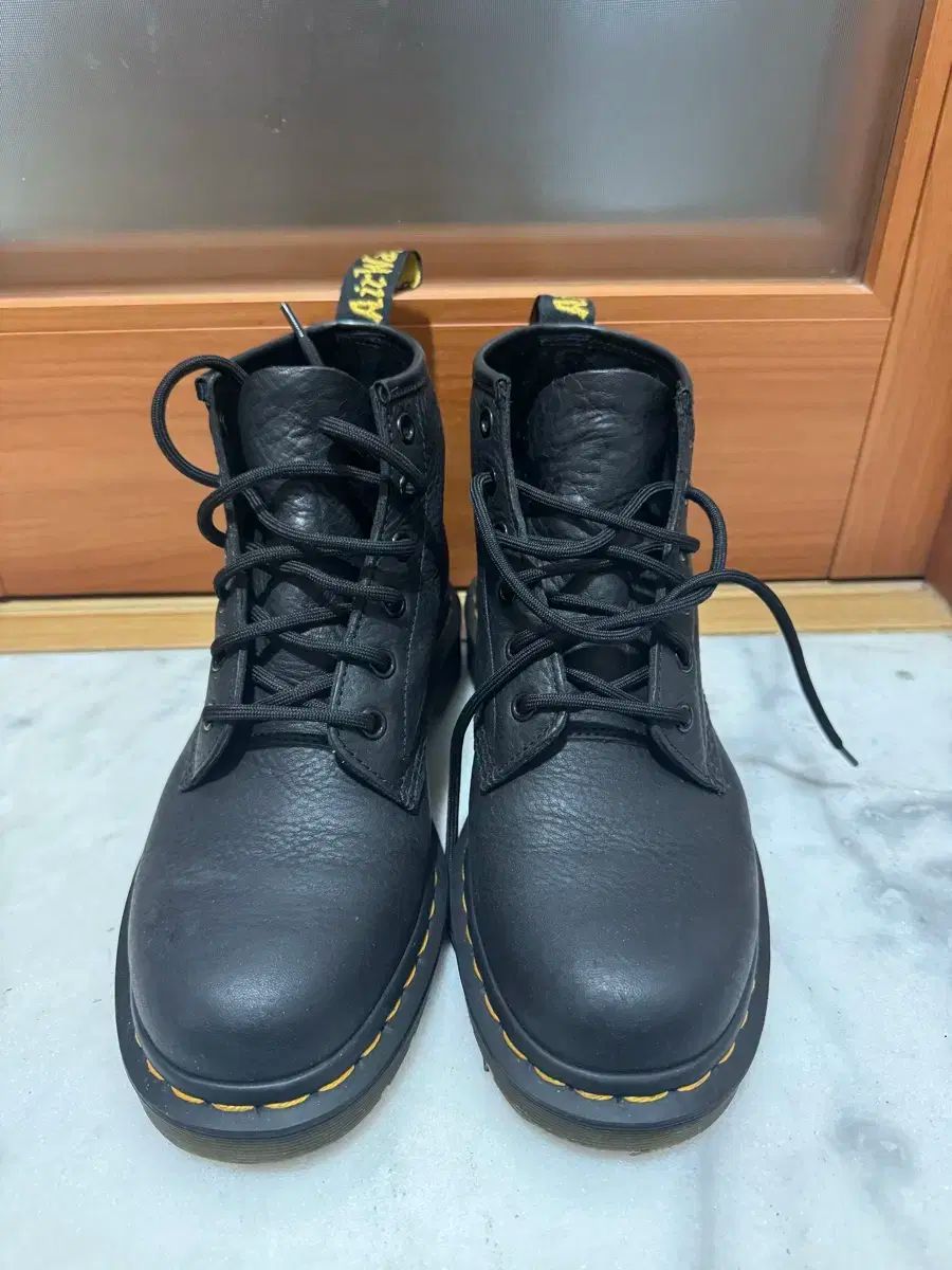【3月10日より♡値下げ】Dr. Martens♡ドクターマーチン UK6 レア DR. MARTENS(ドクターマーチン) 6 笏 uk6 状態 a レベル - メルカリ