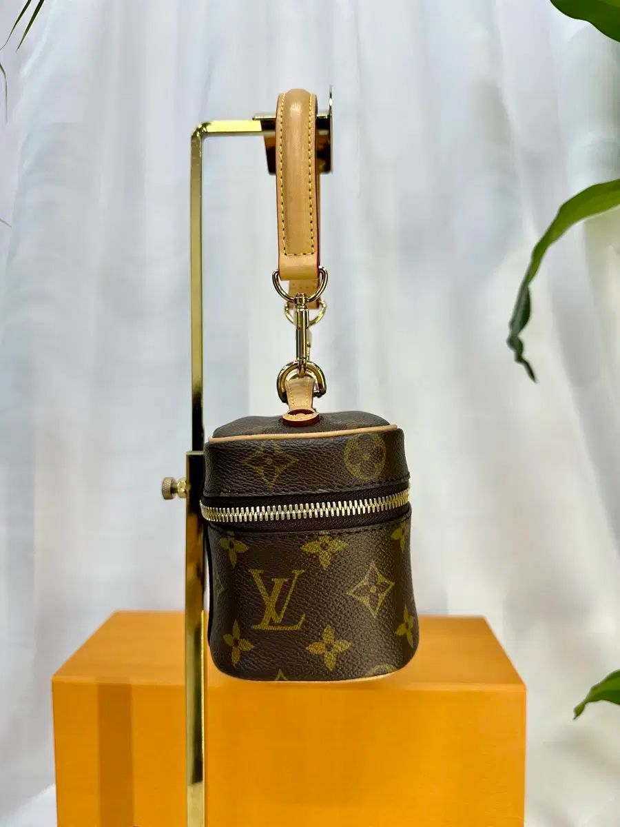 Vuitton