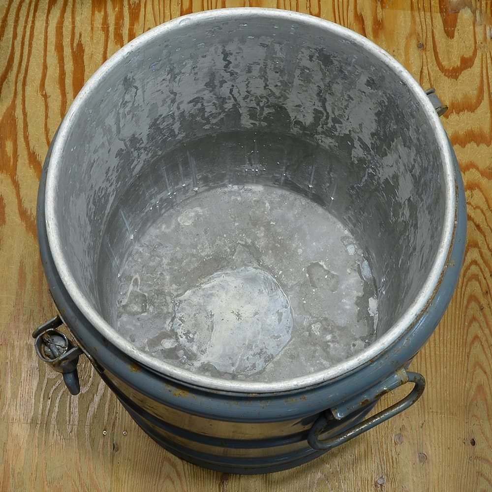 保温コンテナ 容量25L