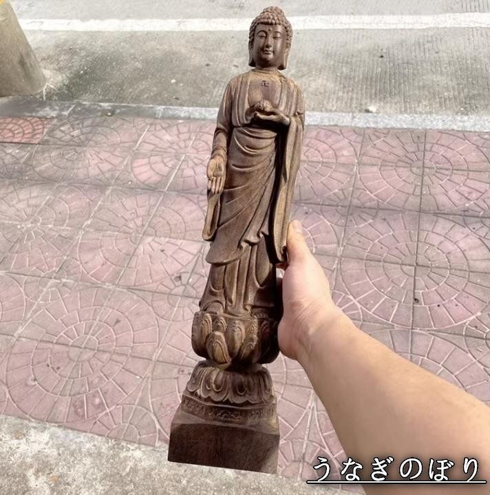 沈香木製神像 約23cm 手に魚 沈香木製神像 約23cm 手に魚 沈香木製神像 約23cm 手に魚