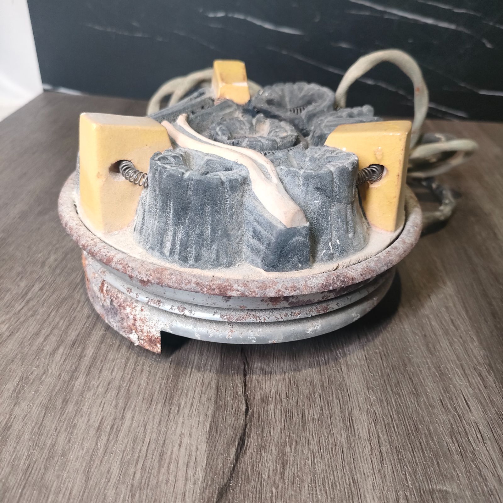炭型電熱器　野々田商店　茶道具　新品 茶道具 電熱器 電熱式 炭型ヒーター 風炉用 400W サンアイ 旧