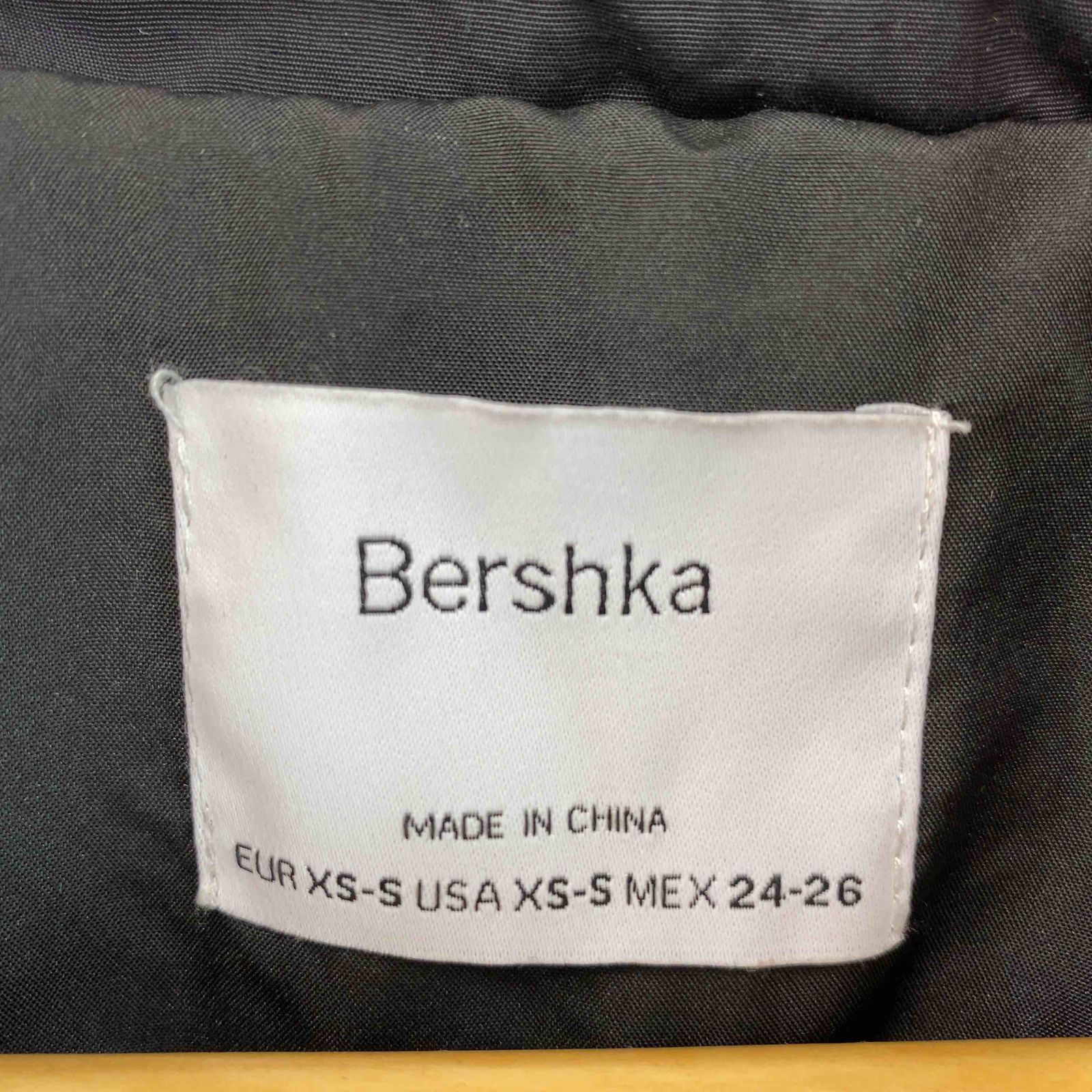 Bershka ベルシュカ レディース ゼブラ柄 ボア ショート丈 ジップアップ ブルゾン