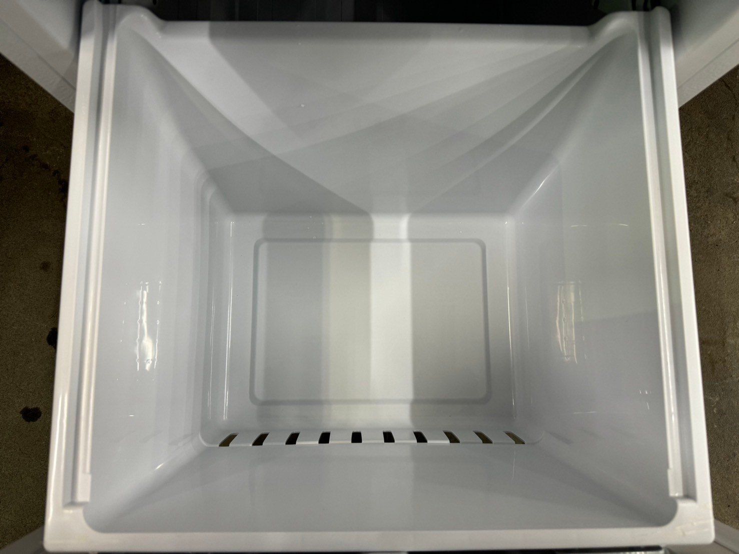 大阪送料無料☆3か月保障付き☆冷蔵庫☆ハイセンス☆2ドア☆2024年☆HR