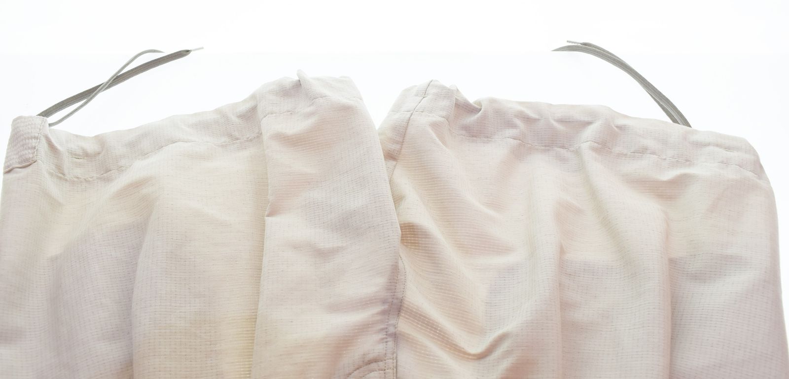 カーゴショーツ