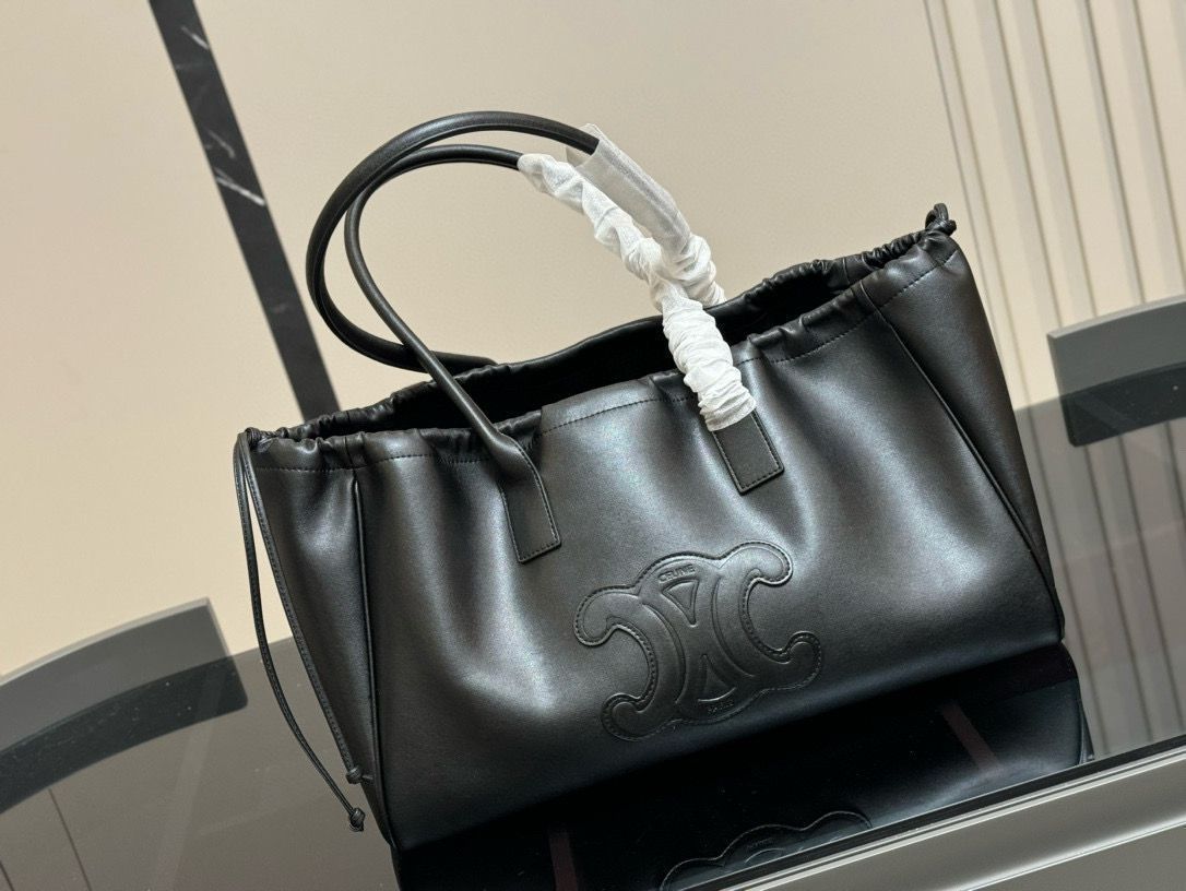 2025年購入 CELINE ナイロントートバッグ 現行 超美品 25SS 新作 2025年購入 CELINE ナイロントートバッグ 現行モデル 超美品