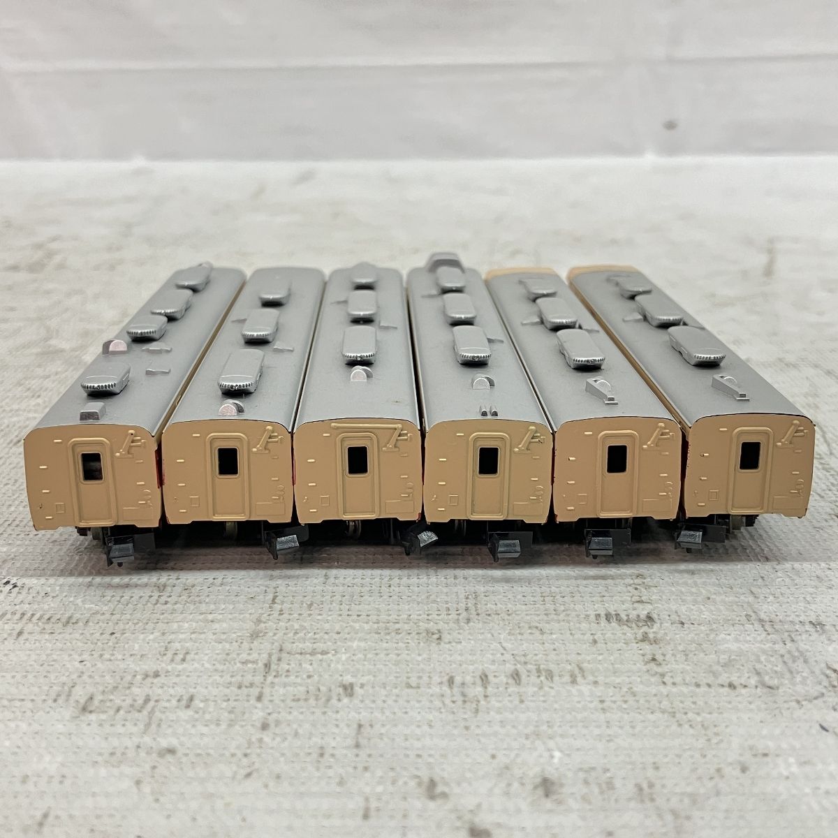 nゲージ キハ82系 10-131 kato 8両セット M車2両 Amazon | 美品KATO 10-131 キハ82 特急形気動車 6両セット