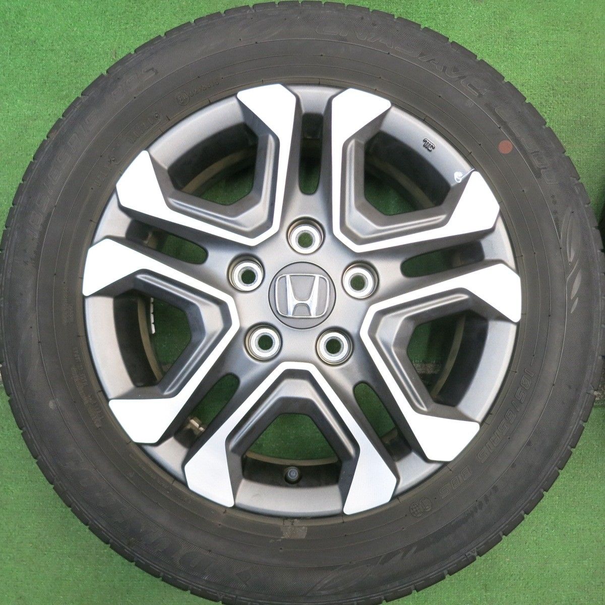 キレイ☆ホンダ フリード クロスター 純正 185/65R15 ダンロップ 