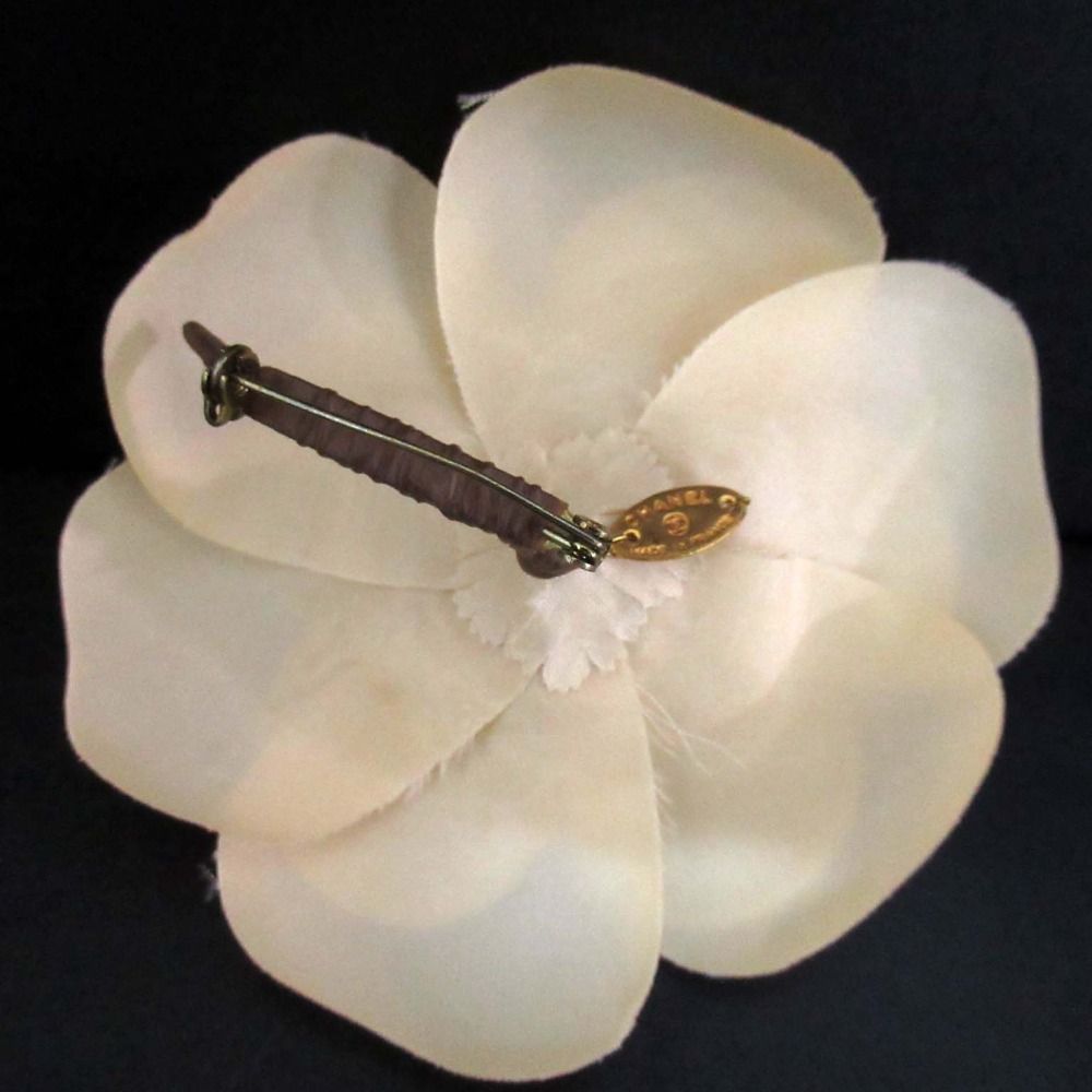 CHANEL シャネル カメリア コサージュ ブローチ アイボリー レディース 古着