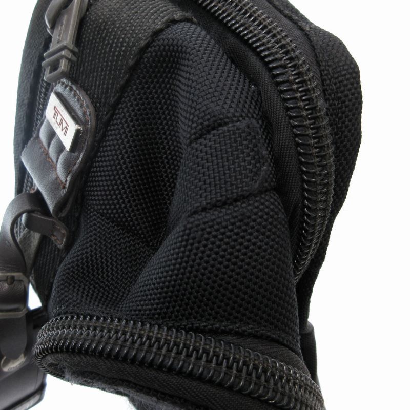 トゥミ TUMI ボディバッグ ワンショルダーバッグ ナイロン 黒 ブラック 