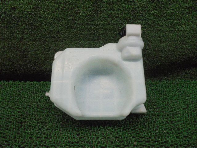 3FJ4507 GD3 ホンダ N-BOX JF3/JF4 前期型 ウォッシャータンク