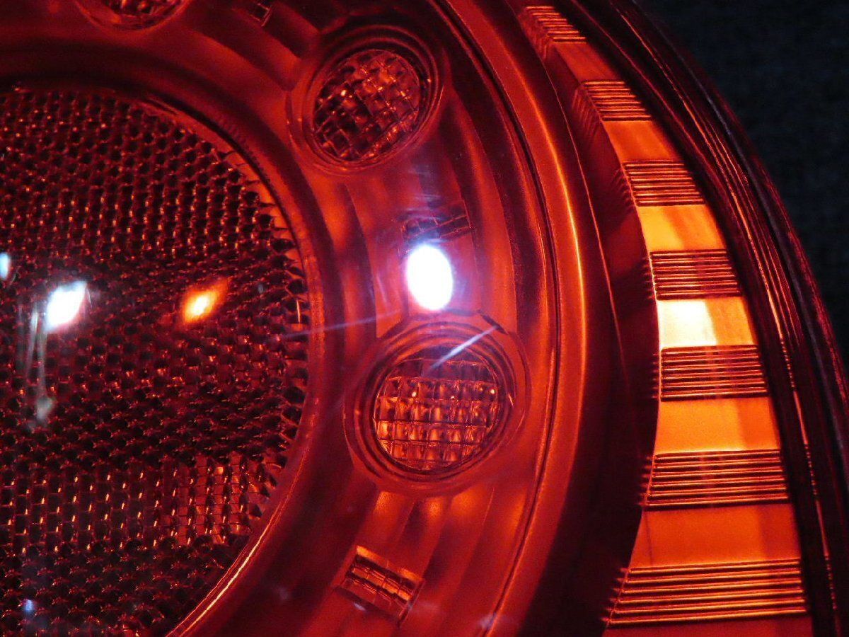 ラパン DBA-HE22 純正 LED ☆割無 テール ランプ ライト 右