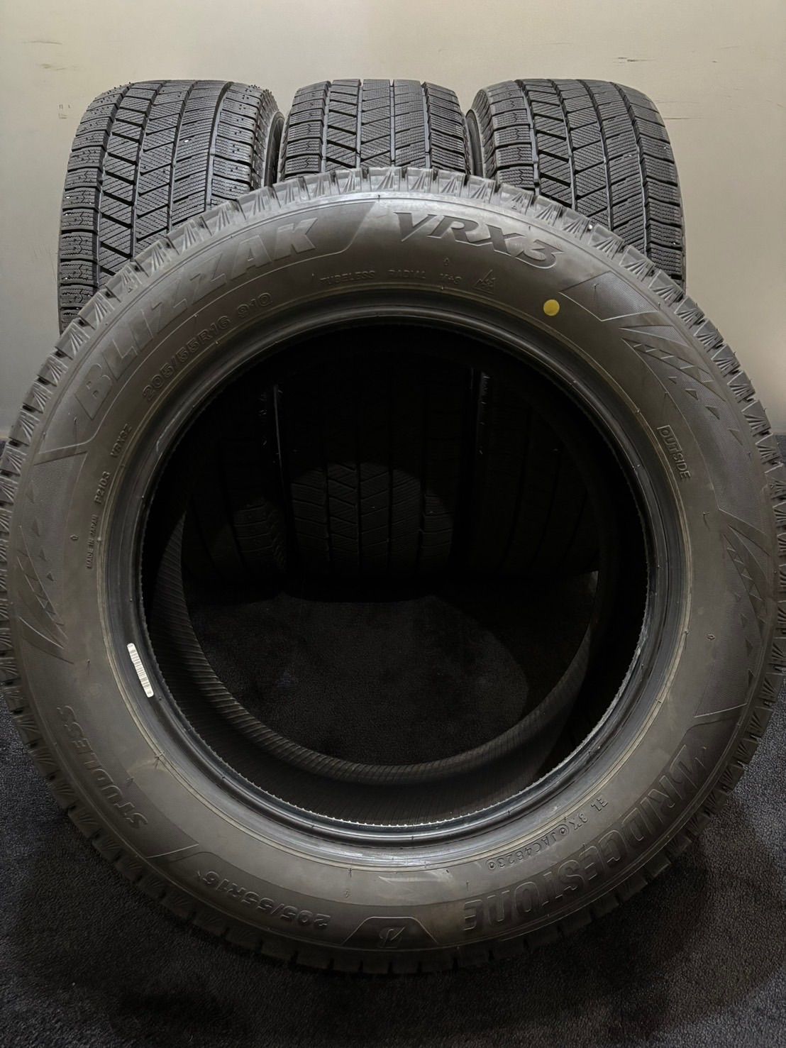 205 55R16 BRIDGESTONE VRX3 23年製 スタッドレス 4本 ブリヂストン ブリザック プリウス カローラ インプレッサ 南2-K263 TRITUETUBI_COM