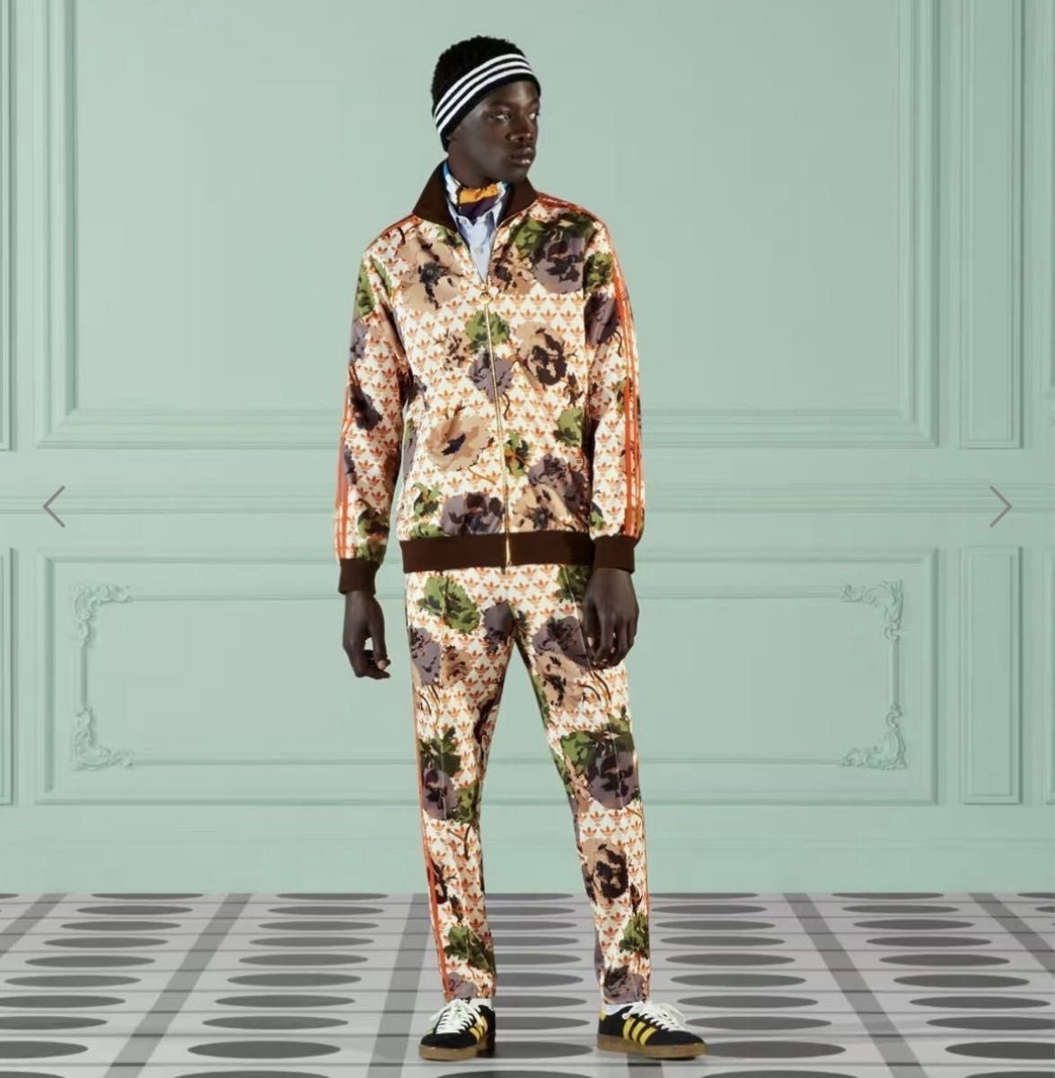 トラックジャケット