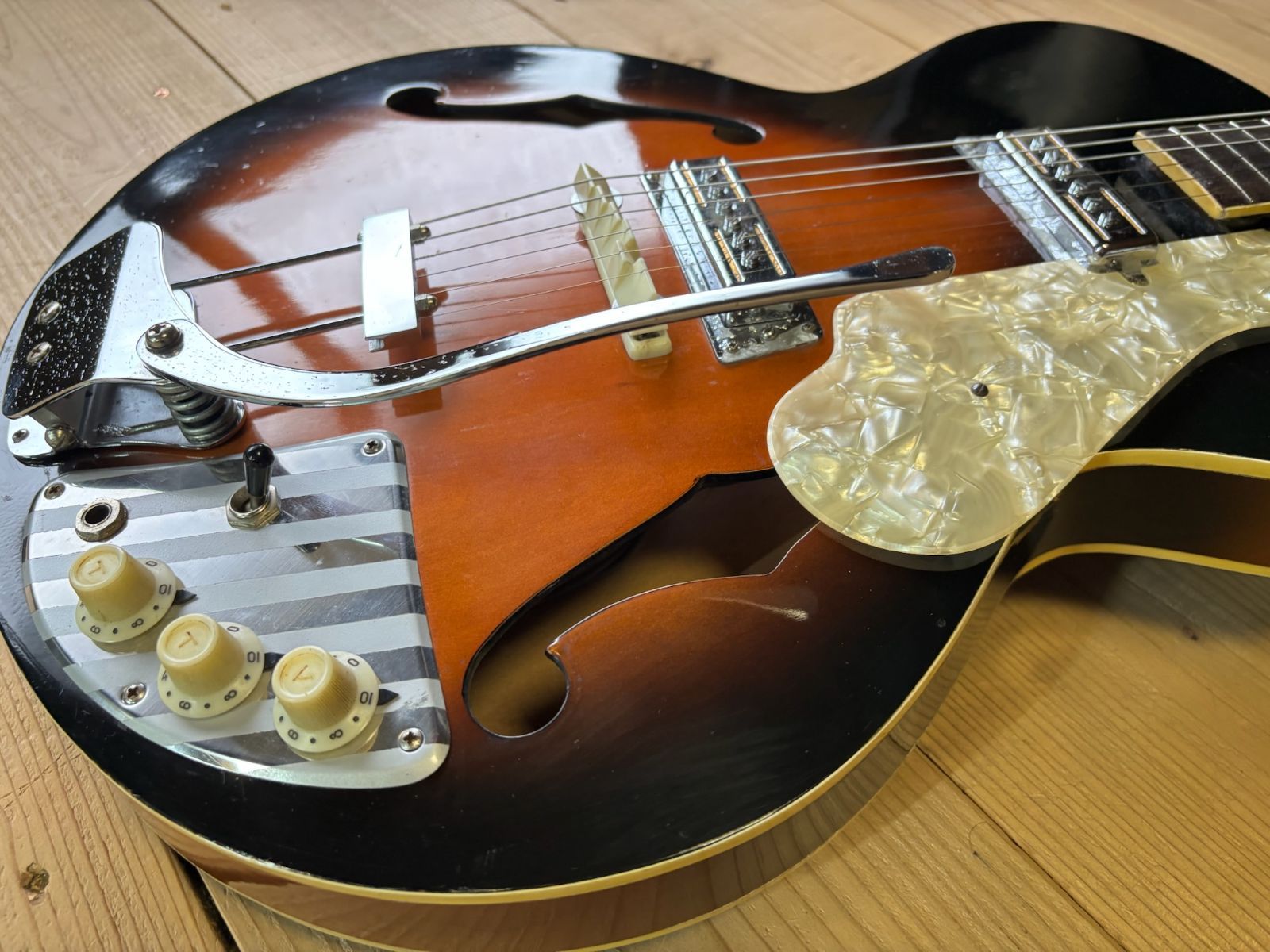 Grace 2 MA Decca フルアコギター Teisco製 - メルカリ