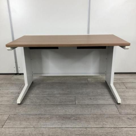 オカムラ