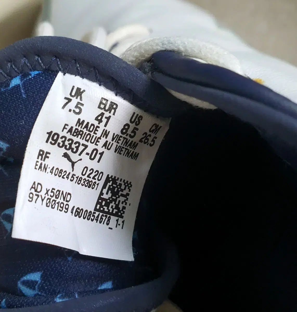 ゴルフシューズ