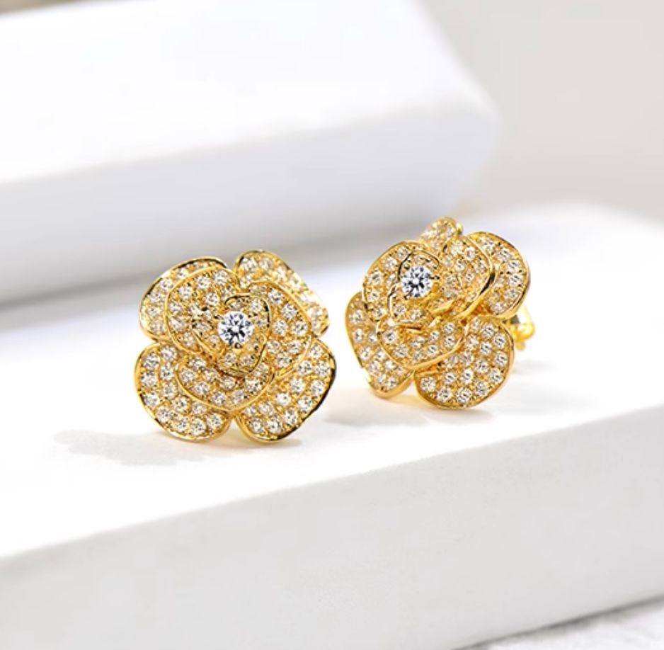 18金花のピアススcamellia earring dia and Pink