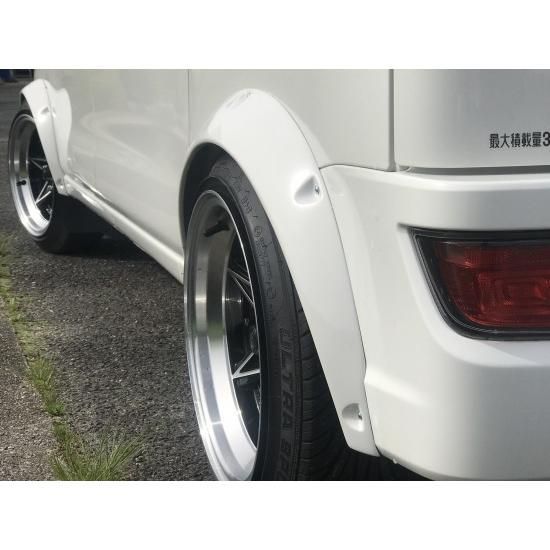 はろーすぺしゃる オーバーフェンダー アイライン ハイゼットトラック