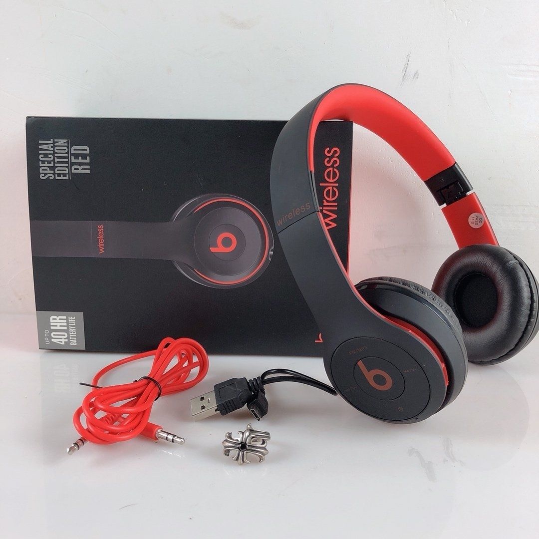 Beats Solo3 ワイヤレスブルートゥースヘッドホン型イヤマイク