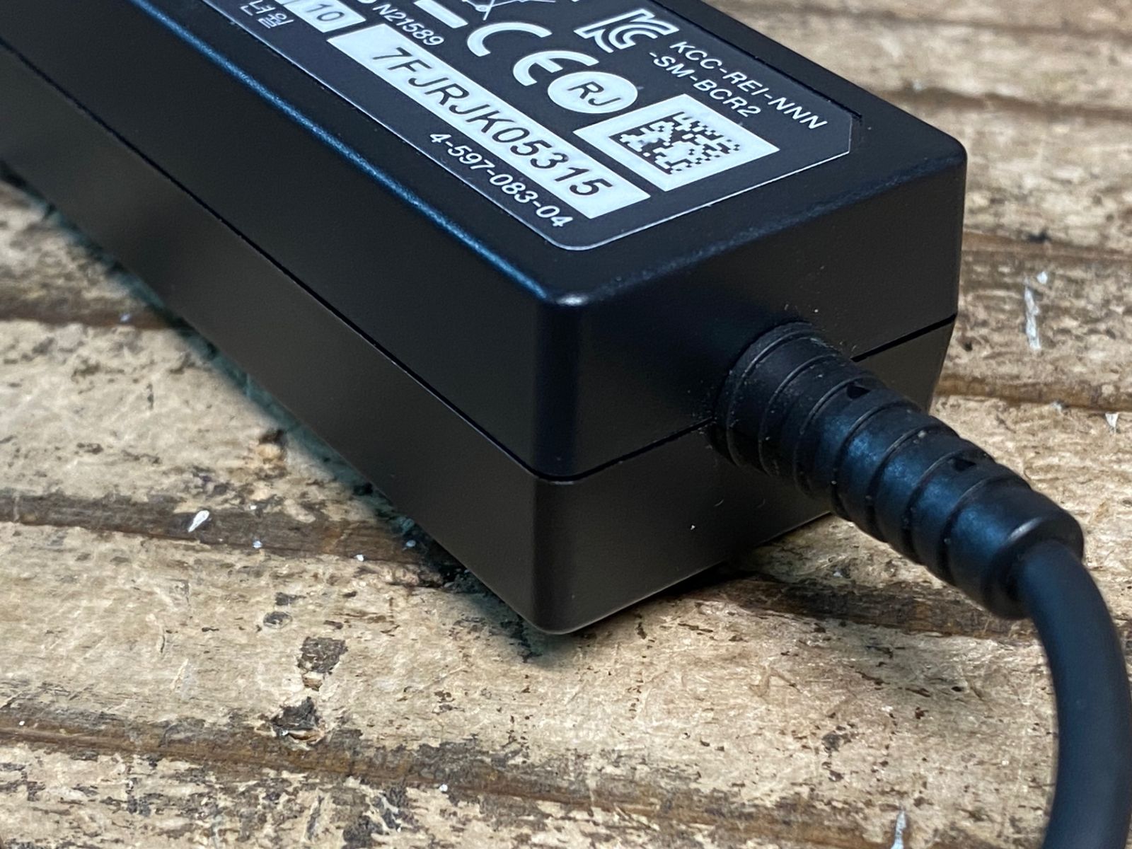 シマノ SM-BCR2 バッテリーチャージャー Di2 電動 充電器 FS905 シマノ SHIMANO SM-BCR2 Di2 電動 バッテリーチャージャー
