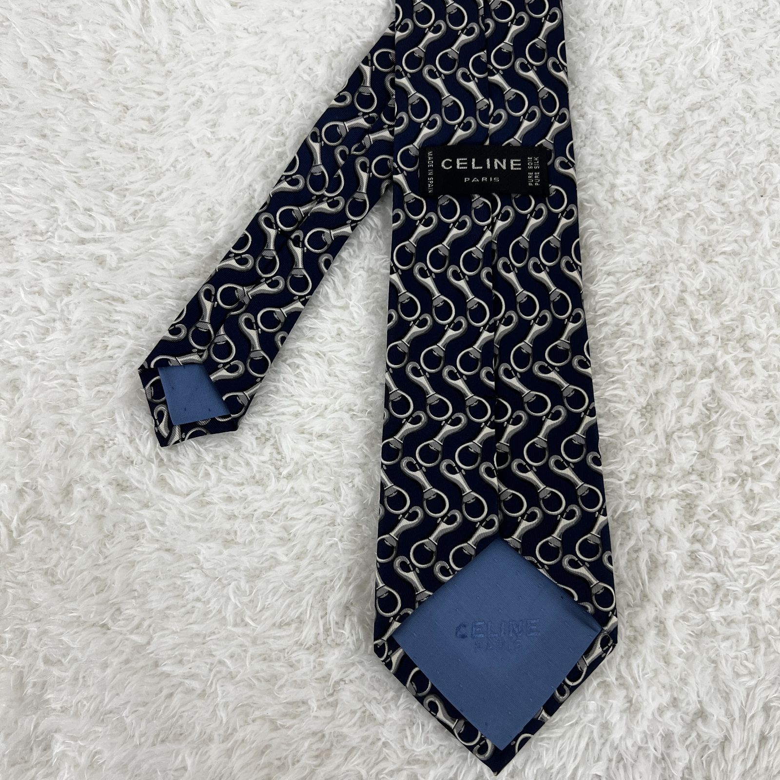 美品》CELINE (セリーヌ) シルクネクタイ カラビナ柄 - メルカリ