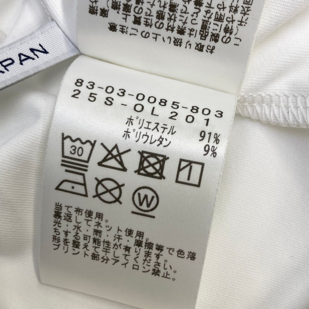 モデル モックネック