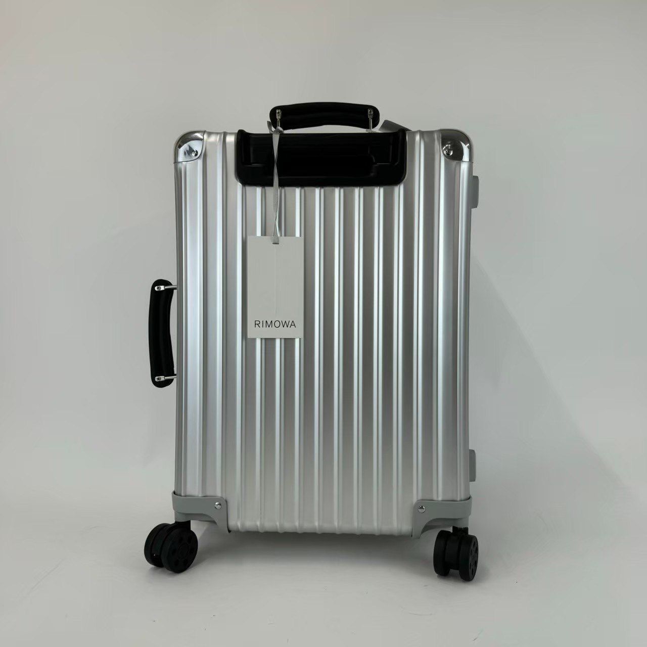 新品未使用 RIMOWA リモワ Classic Cabin S Silver 33L