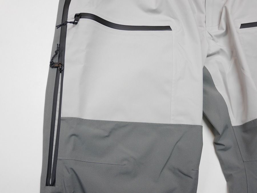 新品:SALE】25 JONES MTN SURF RECYCLE BIB PANT - Lサイズ 新品:SALE】25 JONES MTN SURF RECYCLE BIB PANT - Lサイズ