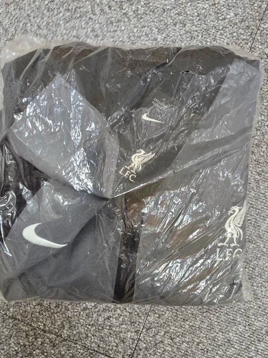 ウーブン トラックジャケット