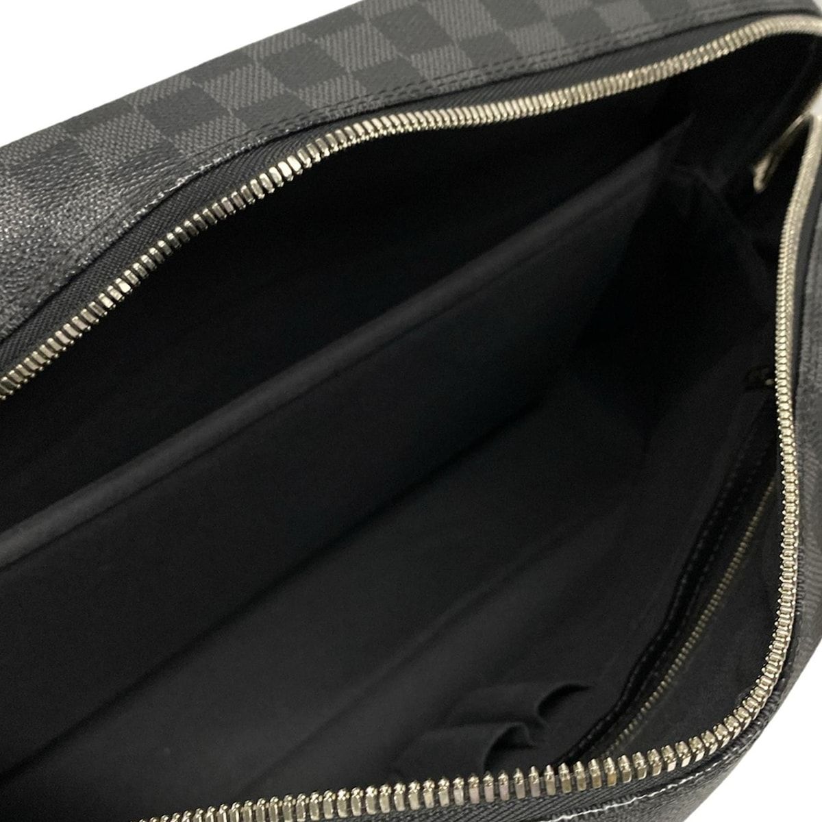 ダミエグラフィット