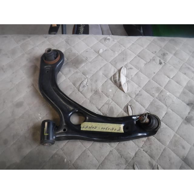 ミライース 5BA-LA360S 左Fロアアーム