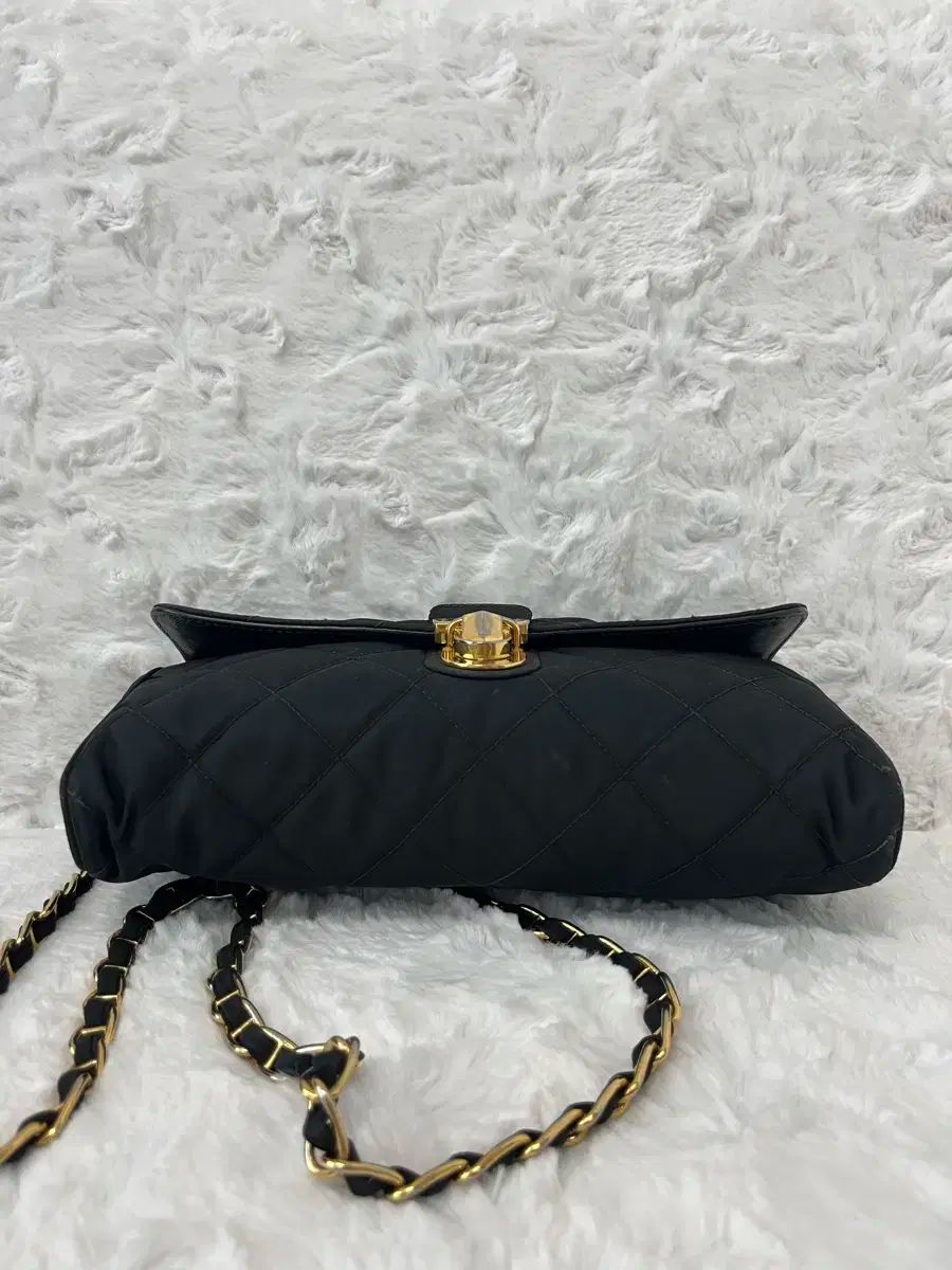PRADA プラダ