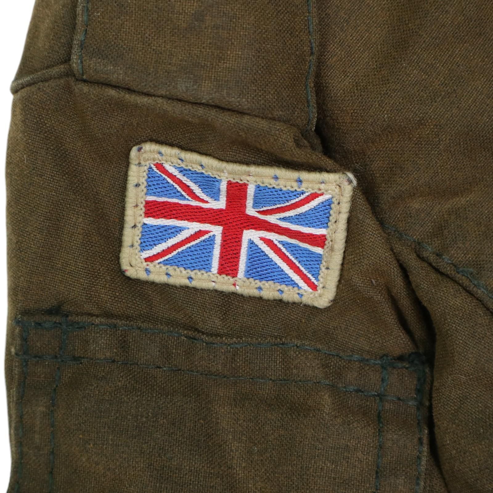00年代 イングランド製 Barbour バブアー COWEN COMMANDO オイルドジャケット オリーブ(メンズ XL相当)中古 古着 A4744 00年代 イングランド製 Barbour バブアー COWEN COMMANDO オイルド