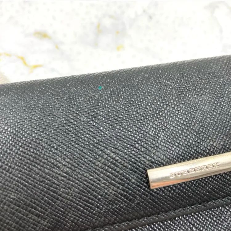 美品❣️BURBERRY バーバリー レザー がま口 三つ折り 財布