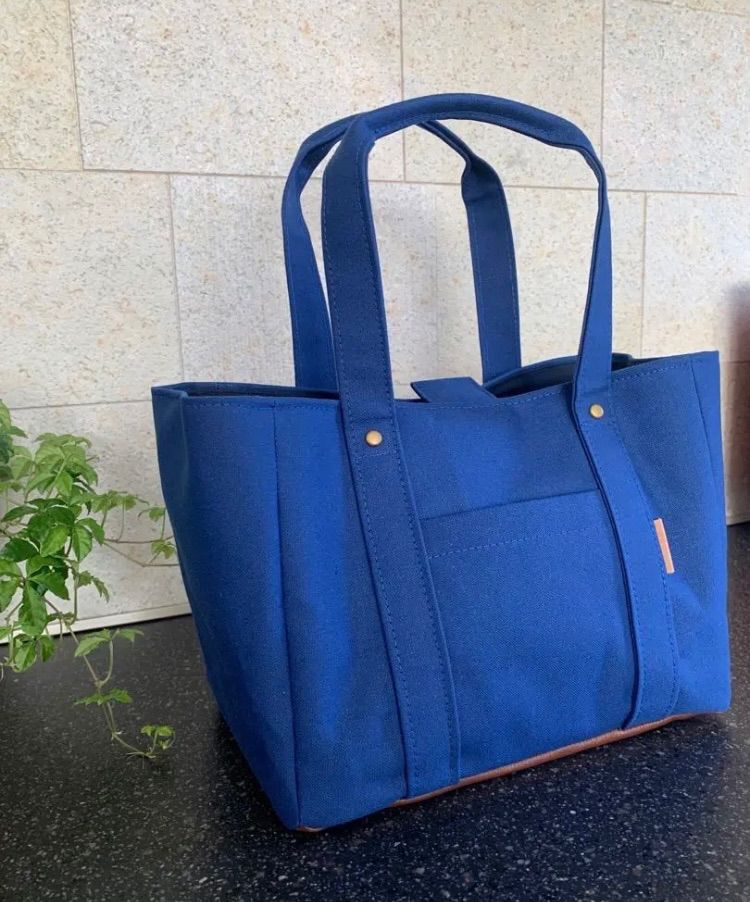 くらくら★ページ　3つ仕切りｔトートバッグ　倉敷帆布　ハンドメイド 倉敷帆布 3つ仕切りトートバッグ グレー【 ハンドメイド 】帆布