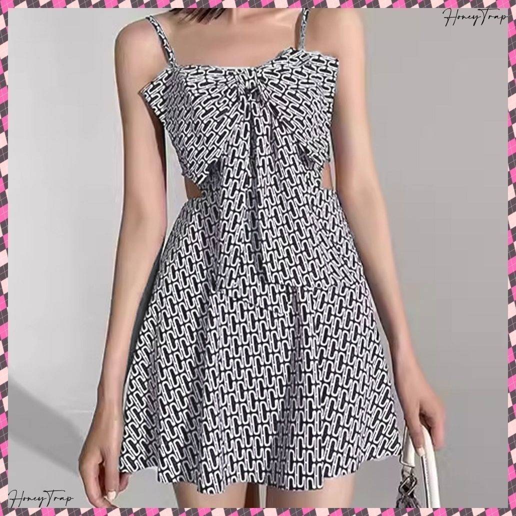 GOLDS♡ビジューバックル付き♡ラッフルフリルレース♡キャミトップス