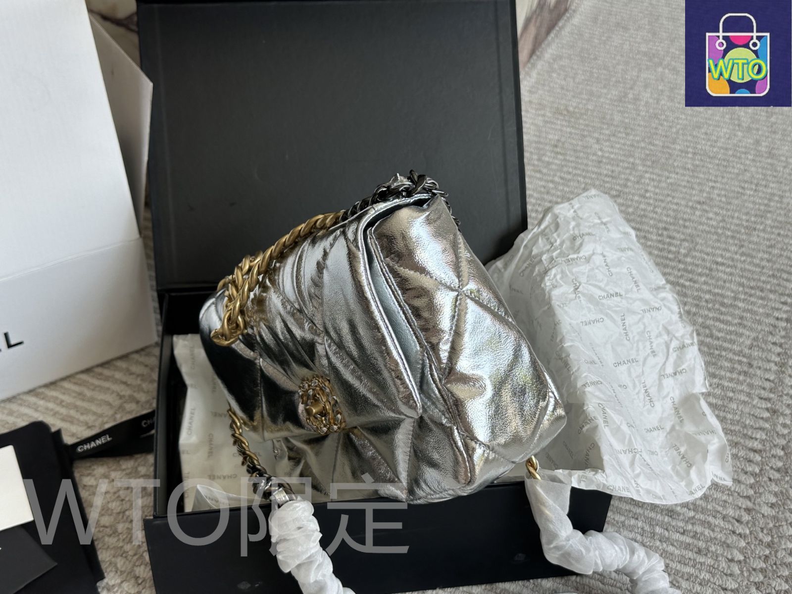 VINTAGE●CHANEL●シャネル19スモールハンドバッグ a1002170_1.jpg