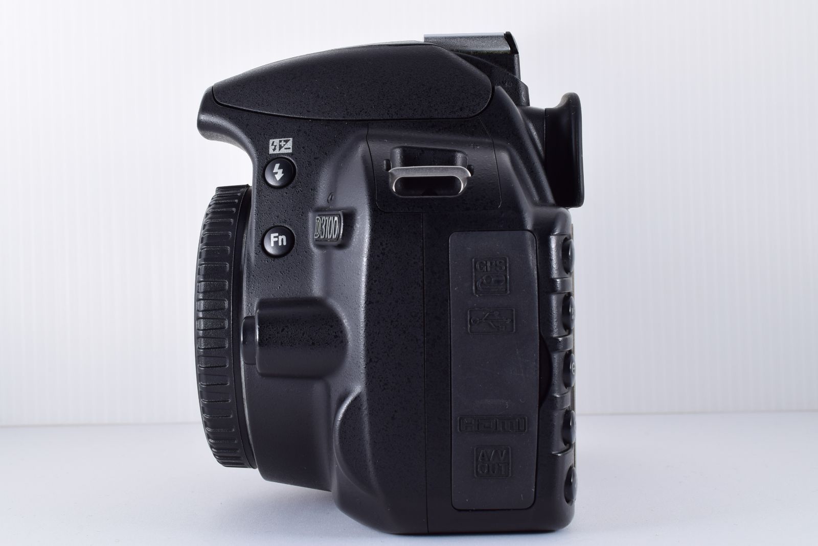 実用美品【シャッター回数6865回】 Nikon ニコン D3100 ボディ