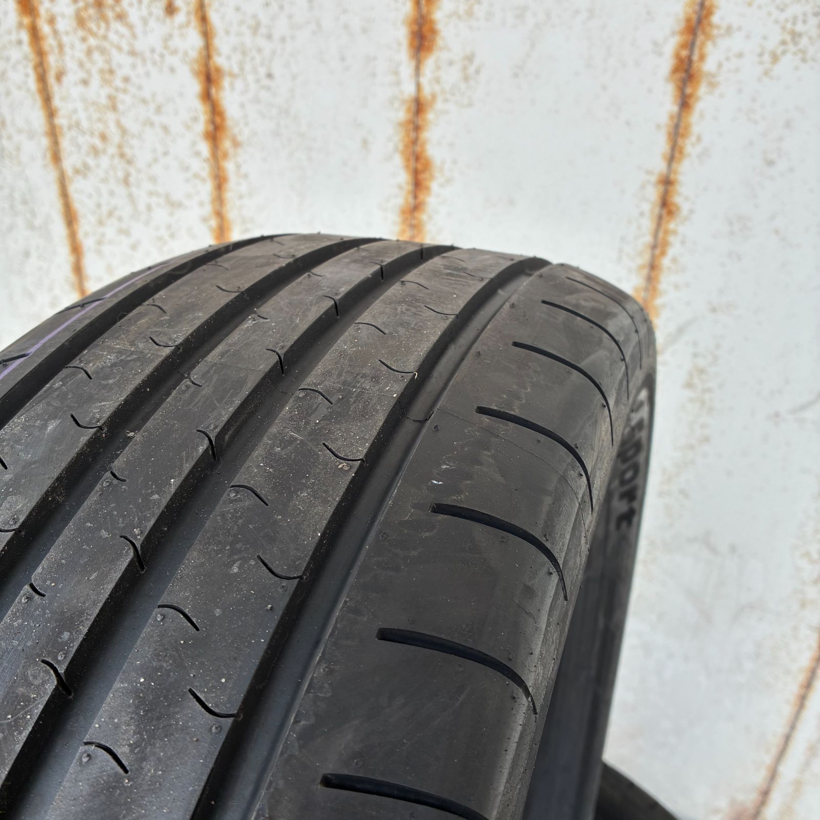 特価 235/60R18 TOYO PROXES Sport C サマータイヤ 新品】 TOYO PROXES Sport 235/60R18 サマータイヤ 4本セット 2023年