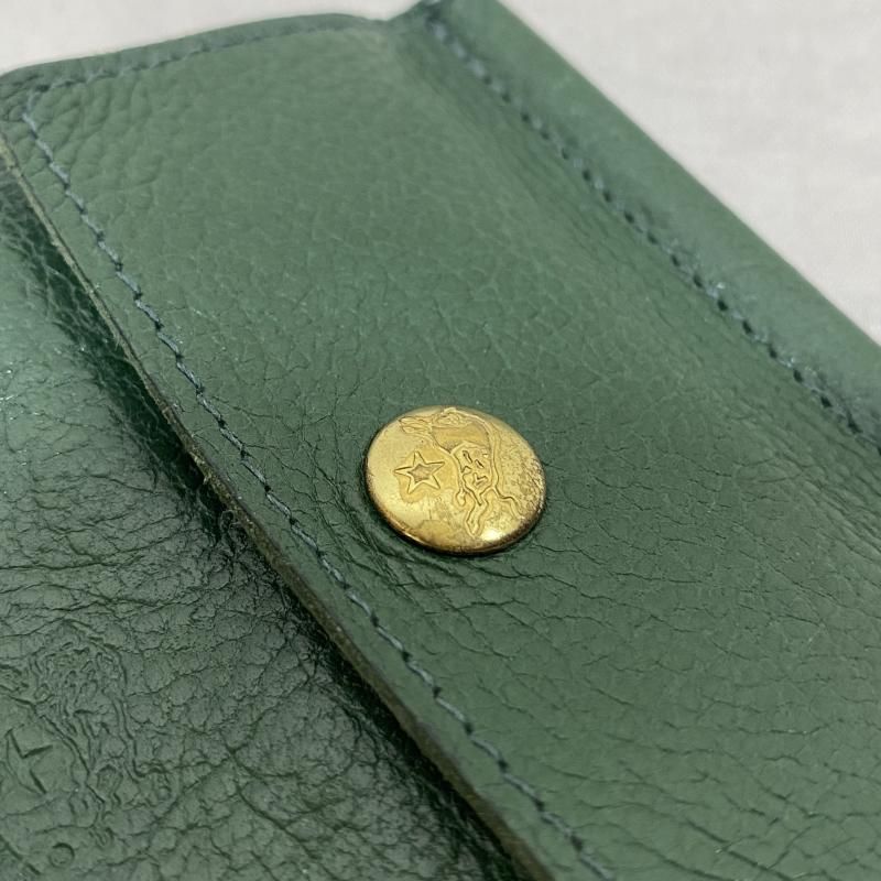 美品✨IL BISONTE 二つ折り財布　イルビゾンテ　グリーン　レザー IL BISONTE イルビゾンテ 財布 2つ折りWスクエアフラップ