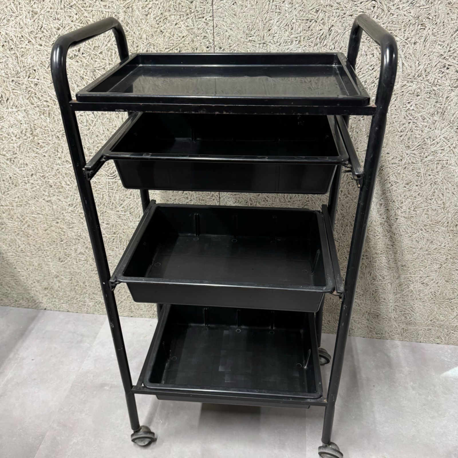 中古】キャスター付きワゴン ブラック オオヒロ 理美容室にどうぞ