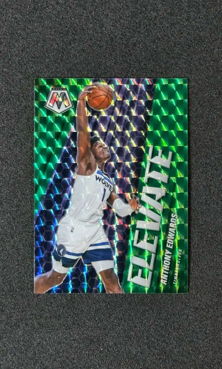 モザイク アンソニー エドワーズ ルーキーリップル 2020年の”ドラ1”アンソニー・エドワーズがウルブズと最高