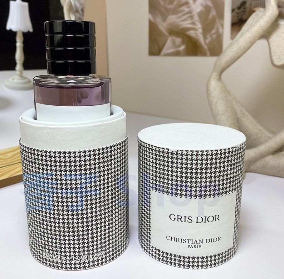 新品未使用  GRIS DIOR CHRISTIAN DIOR PARISクリスチャン・ディオール グリス ディオール 125ml 在庫処分セール！