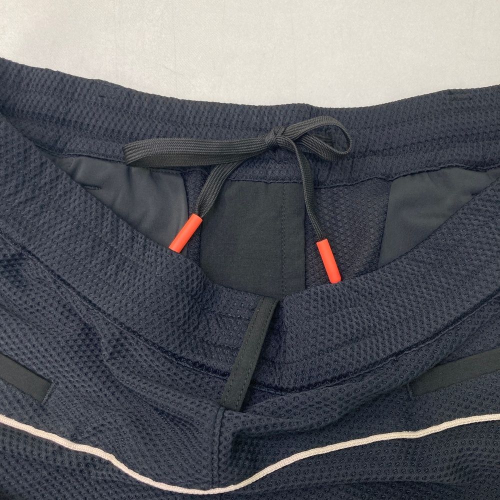 240101541096 ゴルフウェア