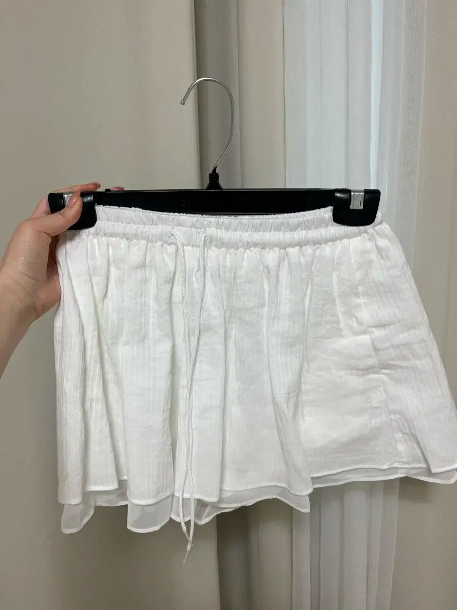 バーニーマーケット ショートパンツ