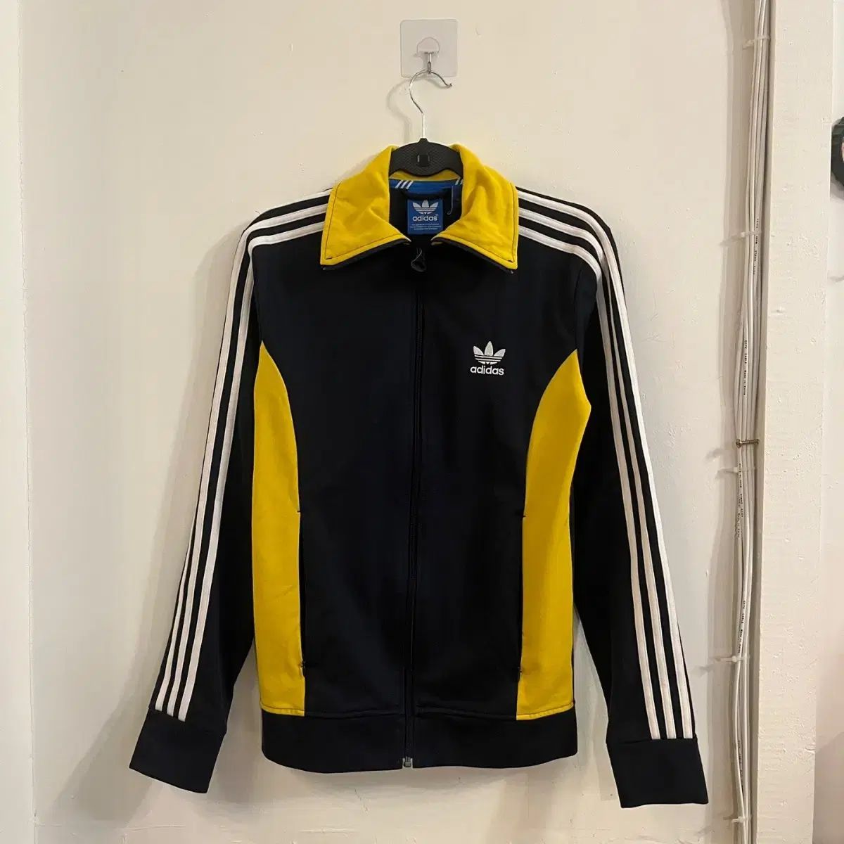 adidas コーティングジャージ chile62 グリーン adidas chile62